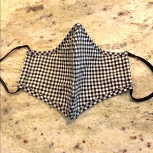 Houndstooth print mask